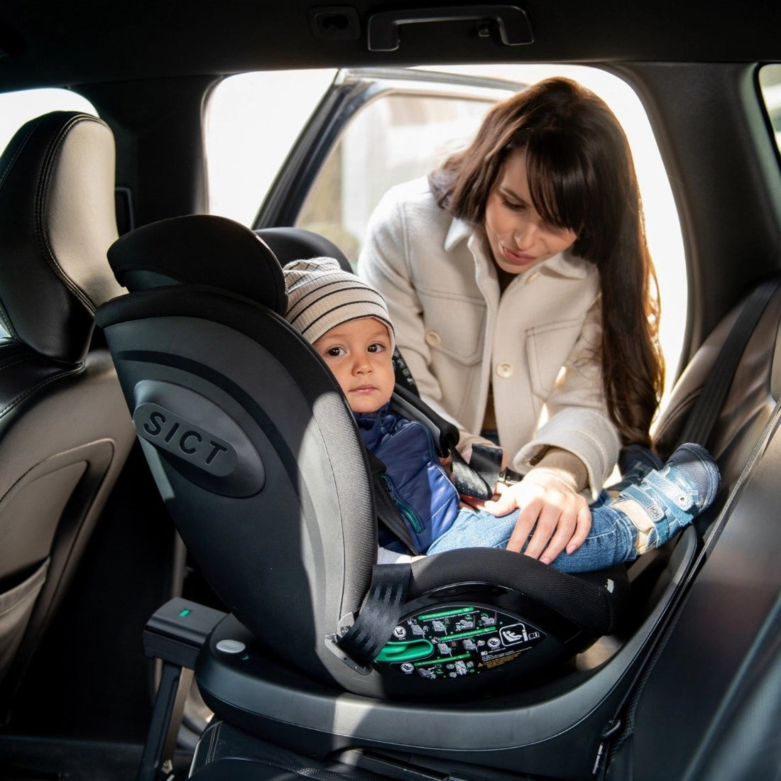 Kikkaboo I-Twist Black Car Seat I-Size 40-150cm | Prenatal, Babies, Nusring, Cybex, Avent Car Seat