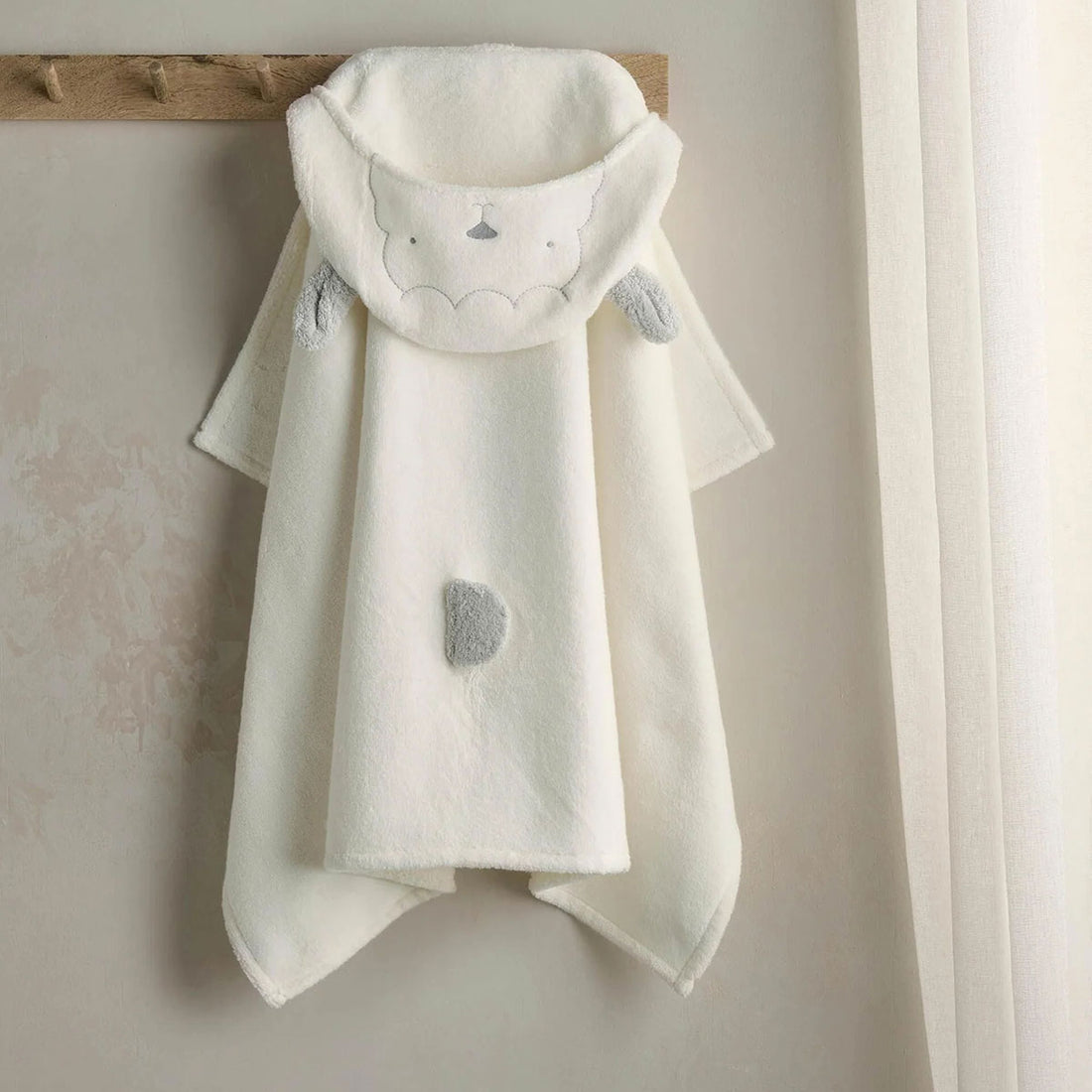 Mamas & Papas Hooded Towel Lamb | Prenatal, Babies, Nusring, Cybex, Avent Towel