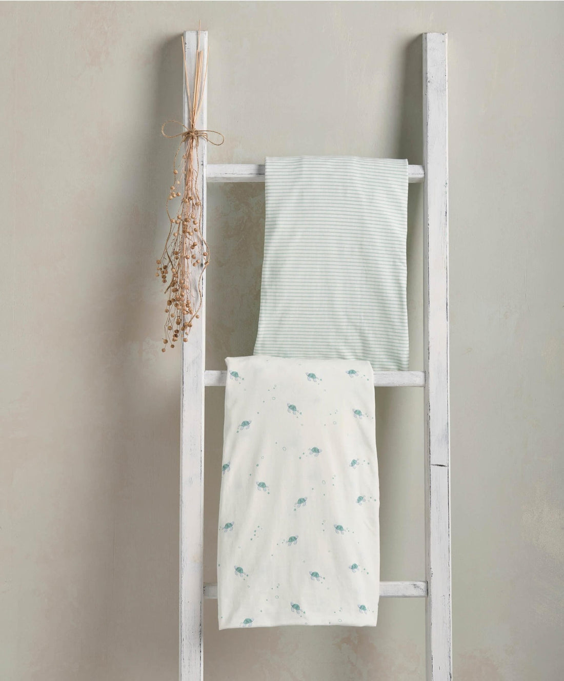 Mamas & Papas Cotbed Fitted Sheets Pack of 2 - Turtle | Prenatal, Babies, Nusring, Cybex, Avent Nursery Bedding