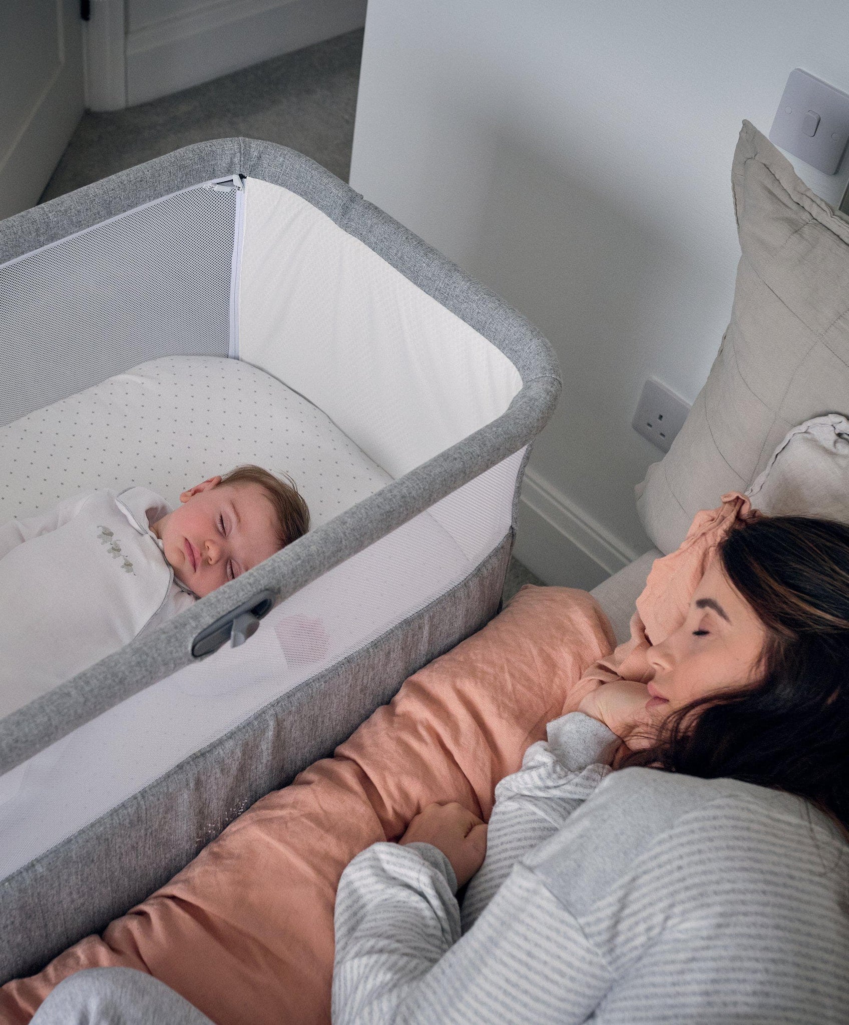 Mamas & Papas Bedside Crib - Grey | Prenatal, Babies, Nusring, Cybex, Avent Bedside Crib
