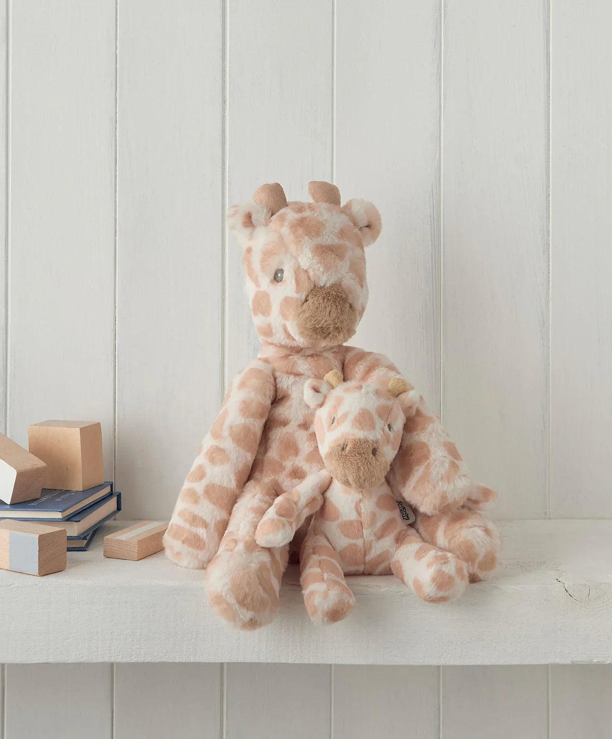 Mamas & Papas Welcome to the World Small Beanie Toy - Giraffe | Prenatal, Babies, Nusring, Cybex, Avent Soft Toy