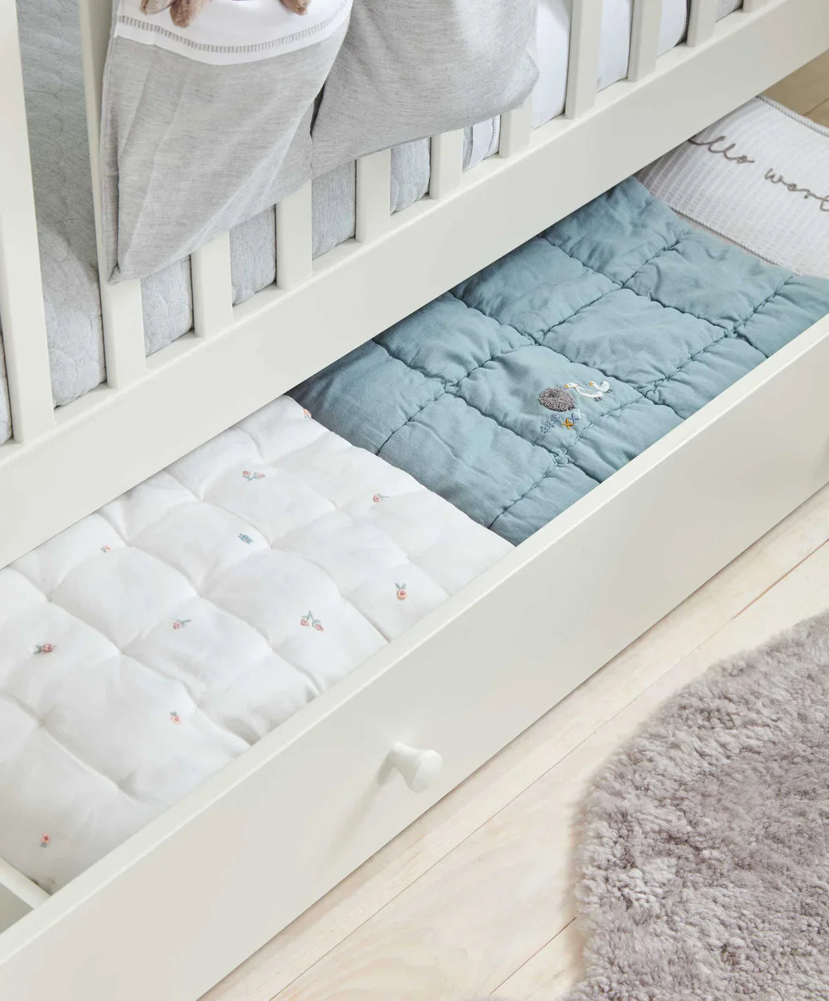 Mamas & Papas Mia Cotbed - White | Prenatal, Babies, Nusring, Cybex, Avent Cotbed
