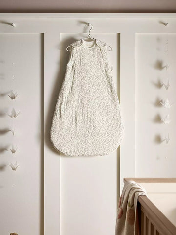 Mamas & Papas Leaf Dreampod 0-6m 25 Tog Welcome to the World Seedling | Prenatal, Babies, Nusring, Cybex, Avent Sleep Sack