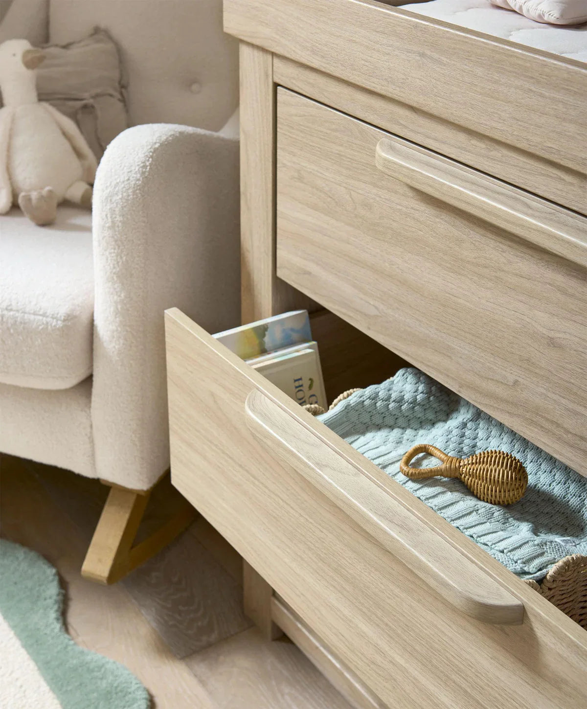 Mamas & Papas Franklin Dresser Changer - Oak | Prenatal, Babies, Nusring, Cybex, Avent Dresser