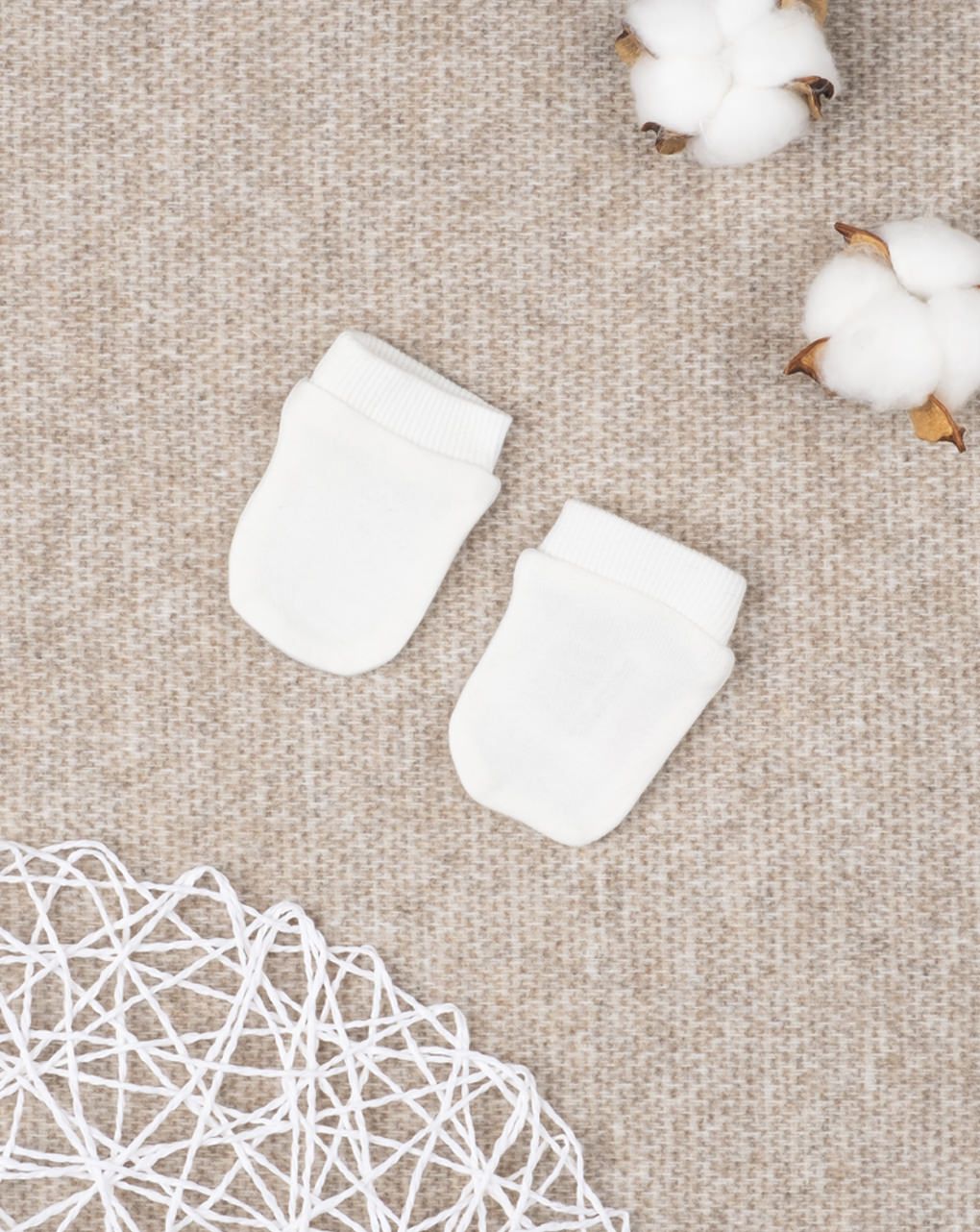 Prenatal Newborn White Solid Color Mitten