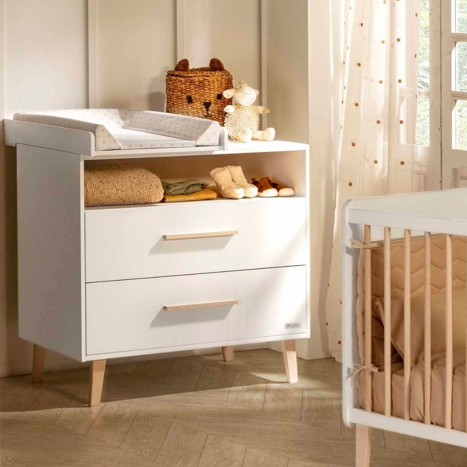 Micuna Trevi Dresser CO-1959 in white with natural wax finish, showcasing beech wood construction and minimalist Scandinavian design