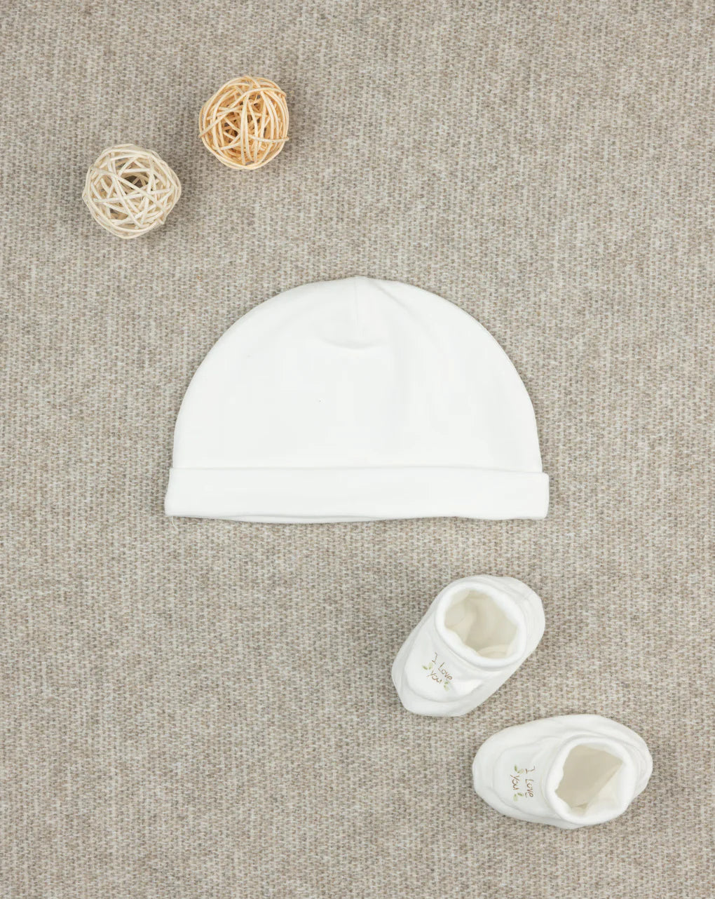 Prenatal Baby girl's hat and slippers pack with embroidery Accessory